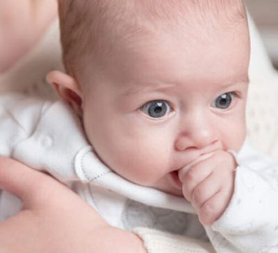 بیماری چشمی نوزادان